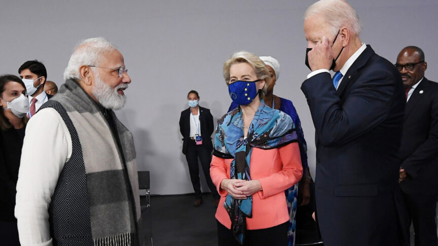 STYLELOCATIONU.S President Joe Biden, right, chats with Indian Prime Minister Narendra Modi, left, as EU Commission President Ursula von der Leyen, looks on during the COP26 U.N. Climate Summit at the Glasgow Science Centre November 2, 2021 in Glasgow, Scotland. (Credit Image: Â© Pib /Pib/Planet Pix via ZUMA Press Wire