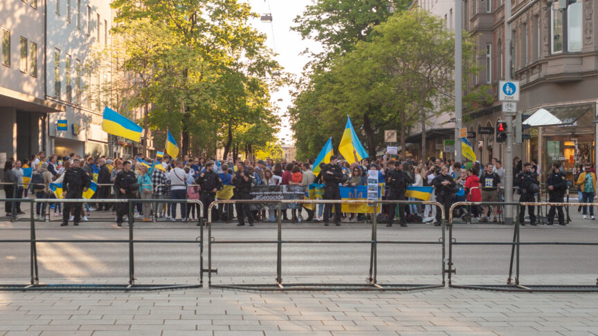 Summer decision: How to maintain public assist for Ukraine