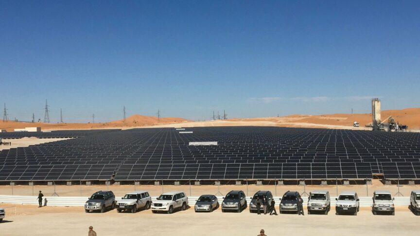 Algerian state energy firm Sonatrach’ solar plant is pictured in Bir Rebaa oil field in southern Algeria, November 25, 2018. Picture taken November 25, 2018. REUTERS/Lamine Chikhi || Editorial use only