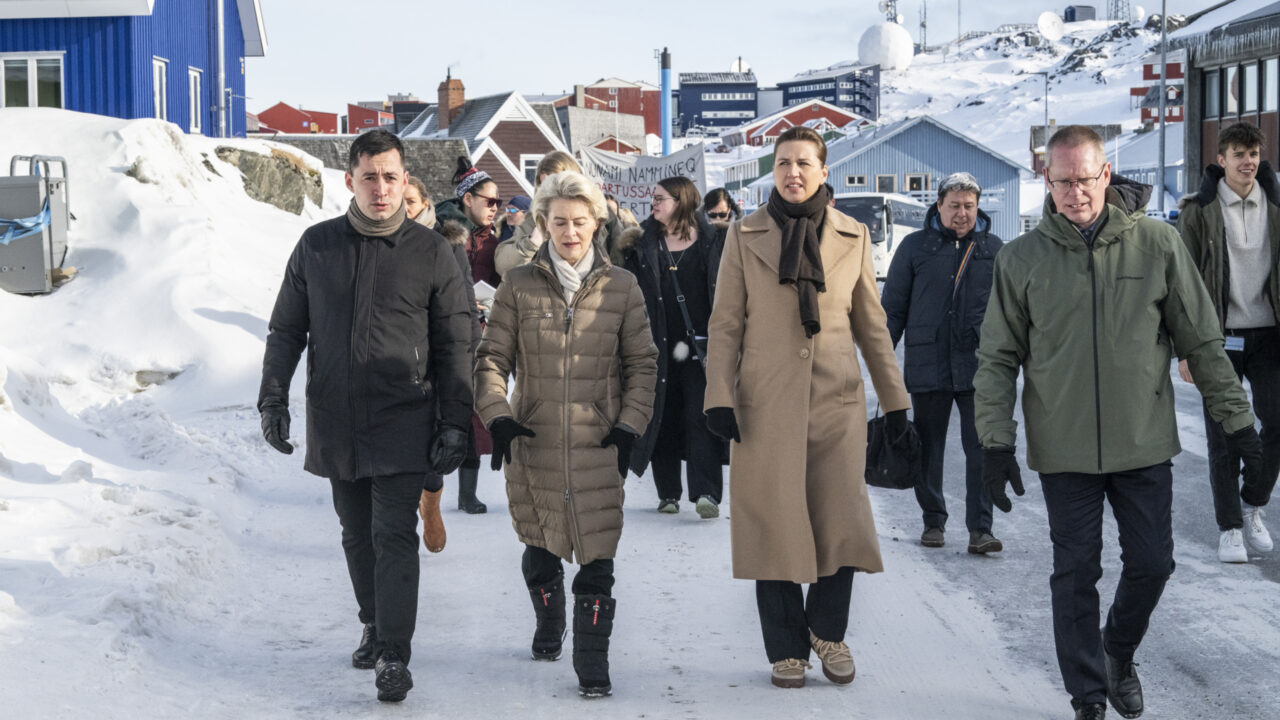 Prime Minister Mette Frederiksen, President of the EU Commission Ursula von der Leyen, and Greenland’s Prime Minister Mv?te B. Egede on a walk in Nuuk in connection with the opening of the European Commission’s new office in Nuuk, Greenland, Friday, March 15, 2024. (Photo: Leiff Josefsen/Scanpix 2024)