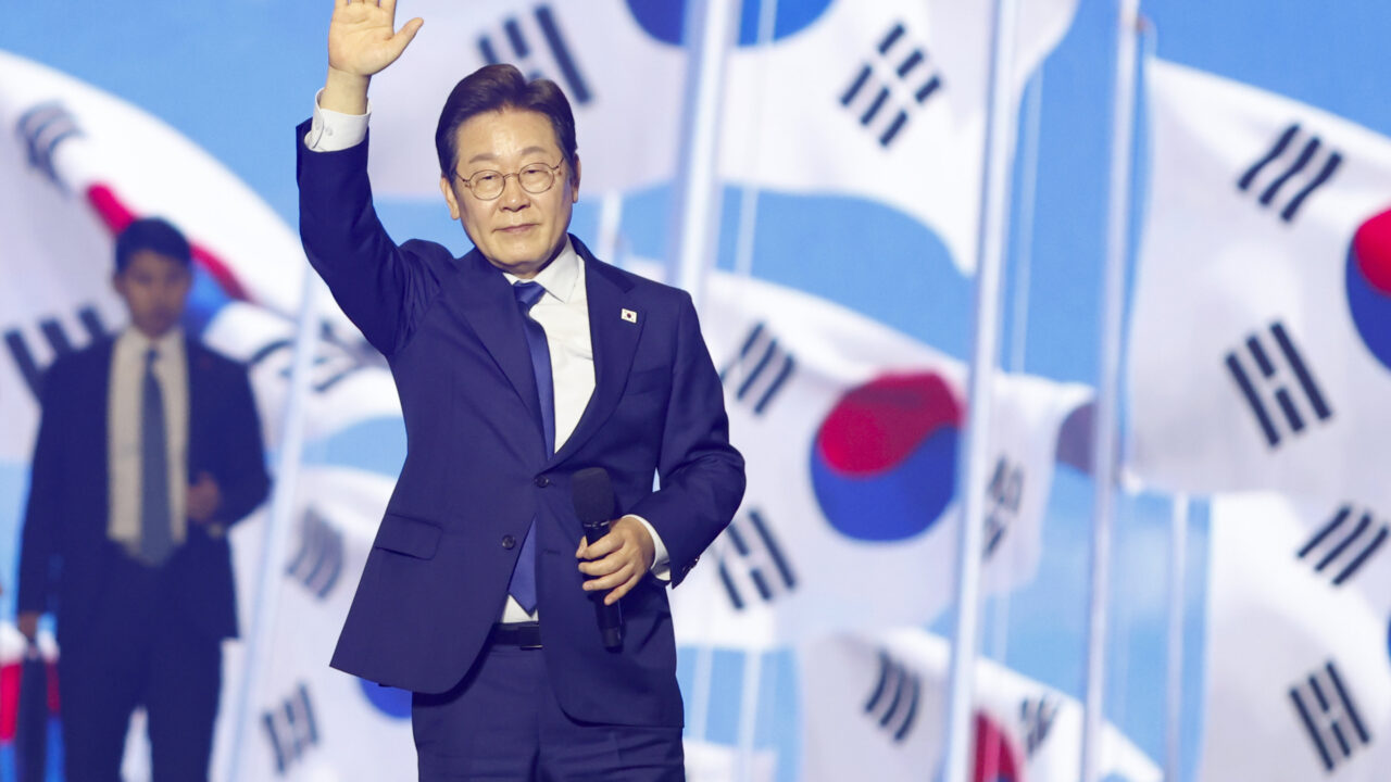 Lee Jae-myung, newly elected as the Democratic Party’s presidential nominee, delivers an acceptance speech during the final nomination convention for the 21st presidential election at KINTEX in Goyang, South Korea, on September 27, 2021
