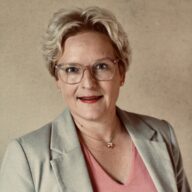 Almut Möller