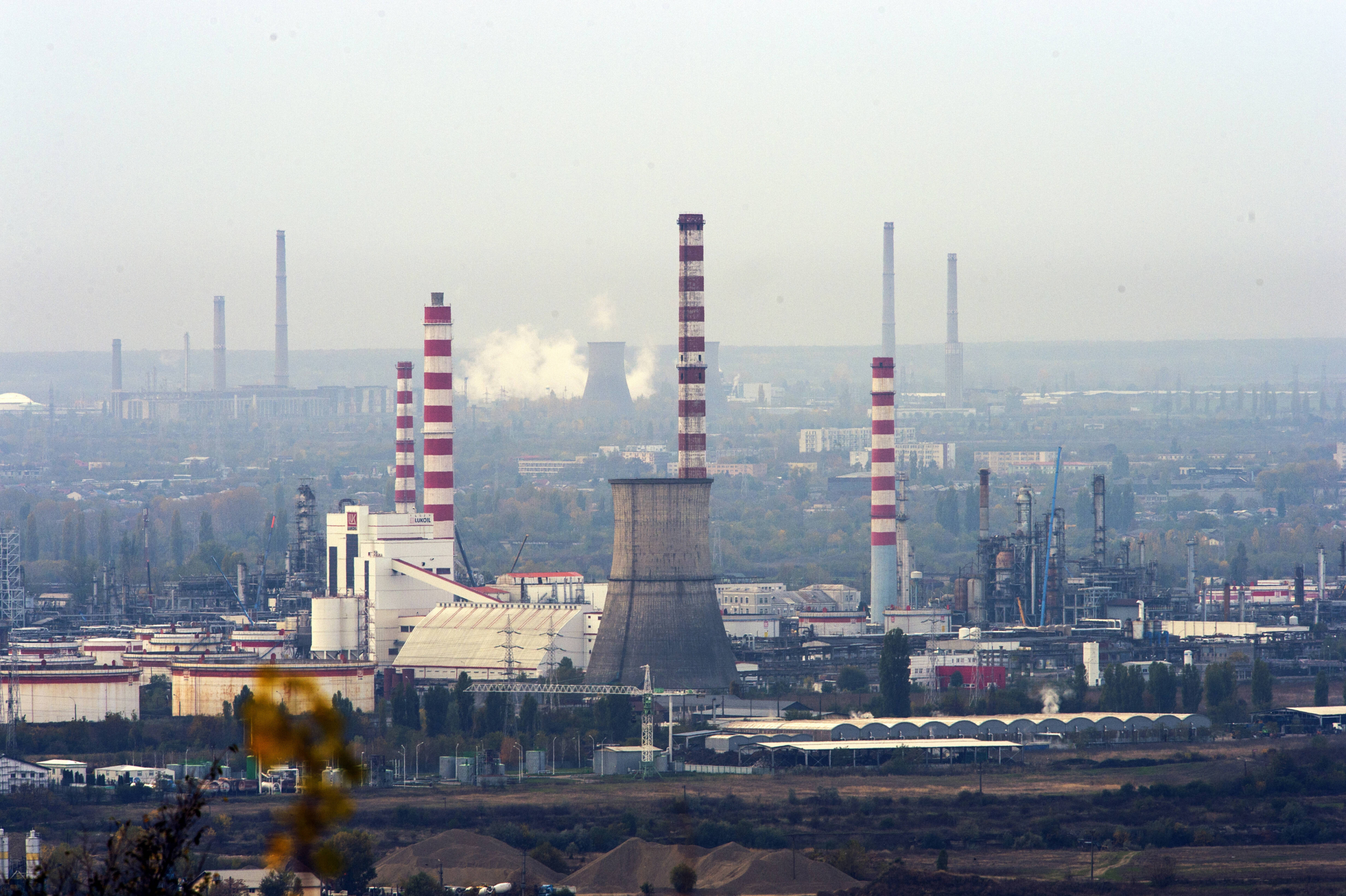 Energy reckoning: How Europe can use US sanctions to cut Moscow’s oil ties