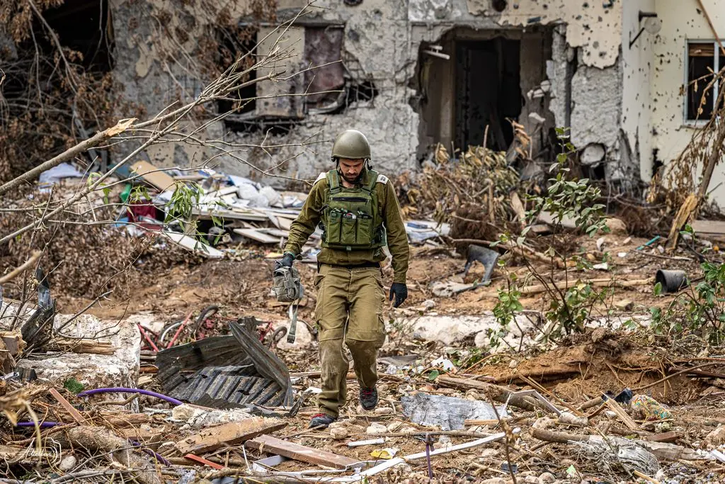 Photograph of the Kibbutz Be’eri shortly after October 7th 2023