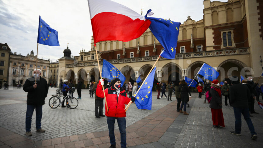 People attend ‘We’re staying, we’re Europe’ anti government demonstration at the Main Square in Krakow, Poland on November 22, 2020. The EU faces obstacles to approving a budget package after Hungary and Poland vowed to veto the measures over concerns on conditions attached to the funding. (Photo by Beata Zawrzel/NurPhoto)