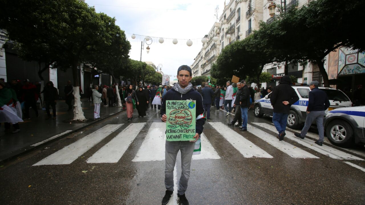 Amiri Yacine, 26, a student, poses for a photograph during a protest rejecting the December presidential election and against the country’s ruling elite in Algiers, Algeria, November 15, 2019. « I am protesting against injustice and dictatorship, » said Amiri Yacine, 26. « People are protesting around the world. In Lebanon, Iraq Chile, France, Hong Kong and Haiti, because of injustice and corruption, » Yacine, who has joined rolling demonstrations since February in opposition to the shadowy elite that has controlled Algeria since independence in 1962, feels his demands are universal. « We want to build a new Algeria…we want free media and a total respect of human rights. Also, we want jobs and infrastructure, » Yacine said. « My message to protesters is just be peaceful – be wise and keep calm. Fight the system with good ideas, because they don’t have ideas. » REUTERS/Ramzi Boudina SEARCH « GLOBAL PROTESTS » FOR THIS STORY. SEARCH « WIDER IMAGE » FOR ALL STORIES