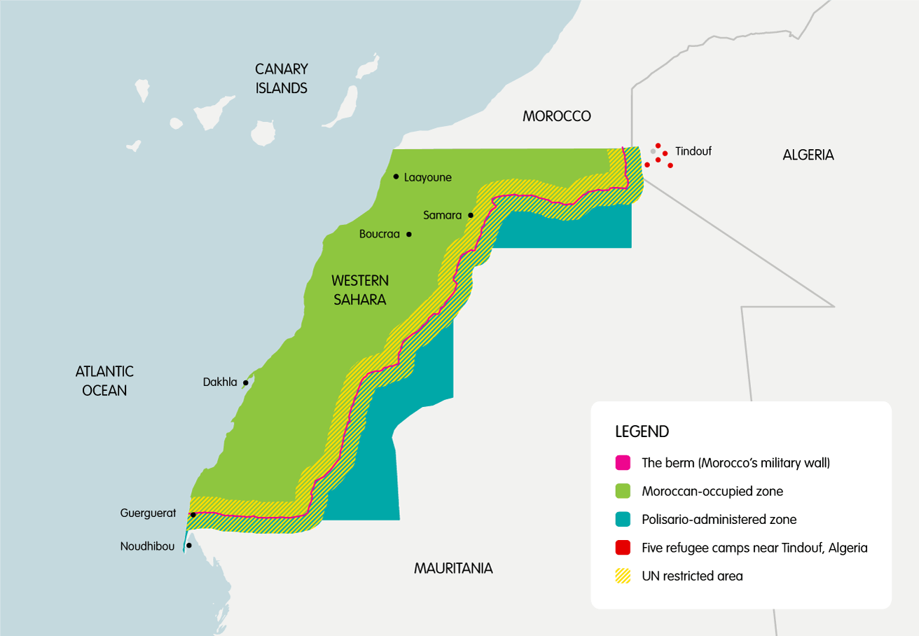 Mapa de la berma que separa la zona ocupada por Marruecos de la zona administrada por el Polisario, desde el noreste, cerca de los campos de refugiados próximos a Tinduf, hasta Guerguerat, al suroeste, junto al mar.